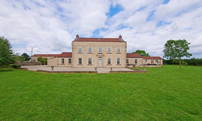 Scawton Sonstige | Salton Lodge 6 bedroom farm house