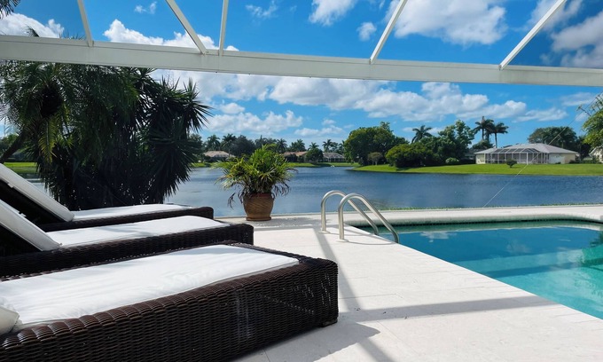 Central Naples Haus | Salzwasserpool mit herrlichem Seeblick