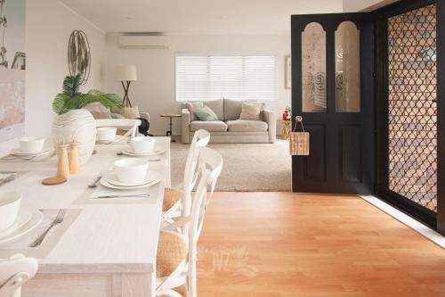 Orewa Haus | Salty Breeze Beach House