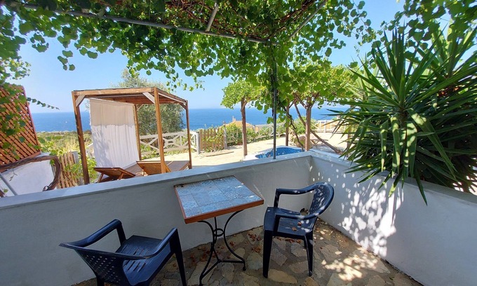 Koumeika Haus | Insel Samos - Panorama-Apartment mit Whirlpool