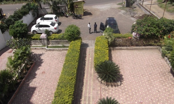 Pune Kabine | Samruddhi and Shree Inn Lodge