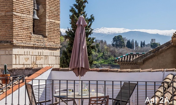 Albaicin Wohnung | San José apt 2A con Terraza - Edificio Protegido en el Albaicin, muy Céntrico