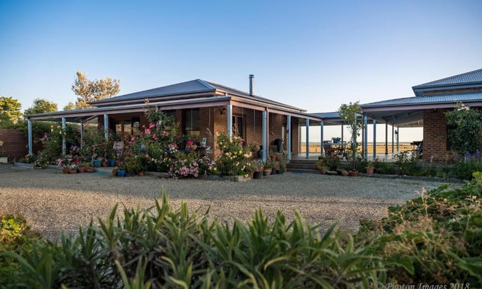 Sandy Point Haus | Sanctuary@Waratah