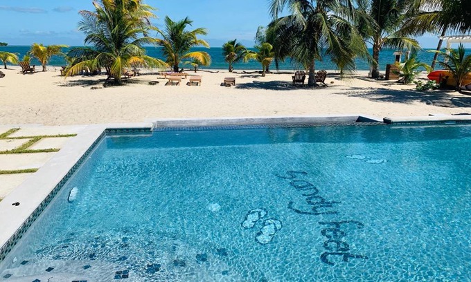 Placencia Hotel | Sandy Feet Beach Resort