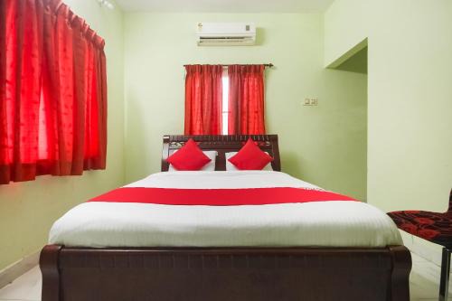 Peralam Haus | Sangeetha AC Rooms and Hotels