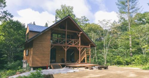 Iizuna Haus | Sanso Yukitsubaki