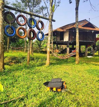 Vayittiri Haus | Sansree's Puzhakkal Riverview Cottage