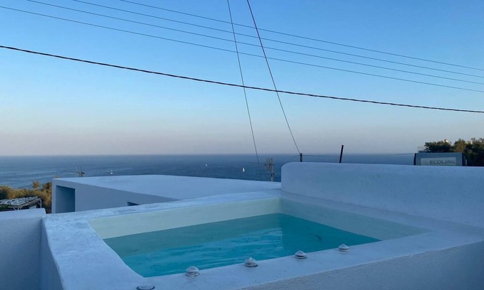 Akrotiri Haus | Santorita Suites