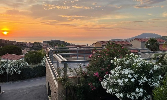 Collioure Wohnung | SAPHIR Vue Mer et Montagne - WIFI FIBRE-PISCINE-GARAGE Fermé Privé ☀️