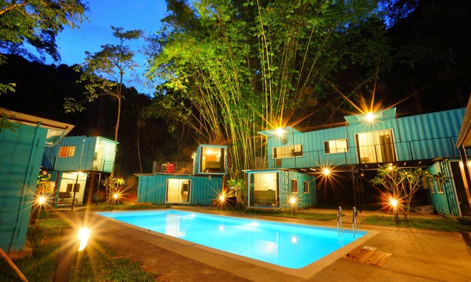 Hulu Selangor Haus | Sarang by the brook