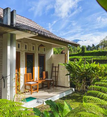 Tetebatu Haus | Sarang Walet Homestay