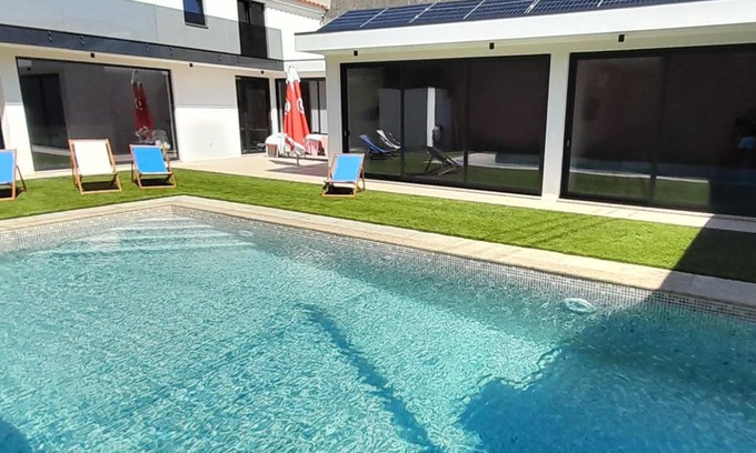 A Ver-o-Mar Haus | Sargaço Suíte Pool and Beach