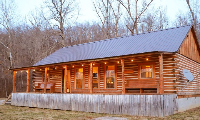 Combs Kabine | Sassafrass lodge on the ozarks Pig trail scenic highway