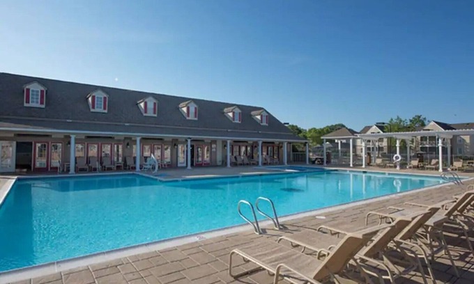 Williamsburg Resort | Save on your Stay in the Heart of Williamsburg