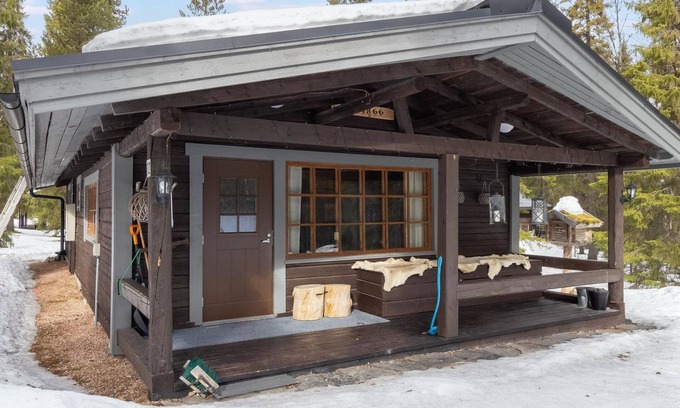 Luosto Haus | Savottakämppä by Interhome