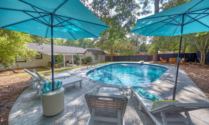 Columbus Haus | Savvy Oasis w/Pool, Sleeps 14