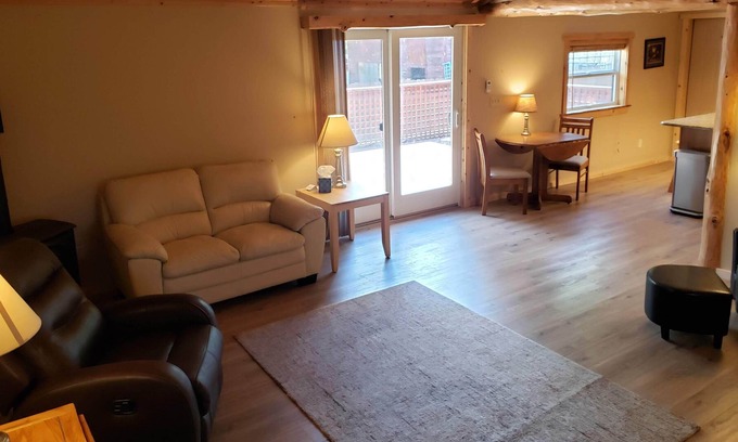 Enterprise Haus | Scenic 1BR : Mountain view