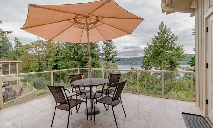 Northeast Bellevue Haus | Malerisches Gästehaus mit Seeblick in Bellevue-A1