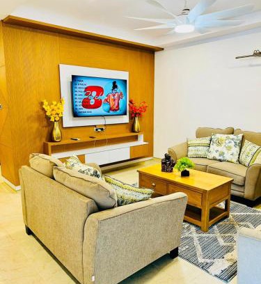 Shimla Wohnung | Scenic Solitude 2bhk Mountain View Apartment by Roamhome