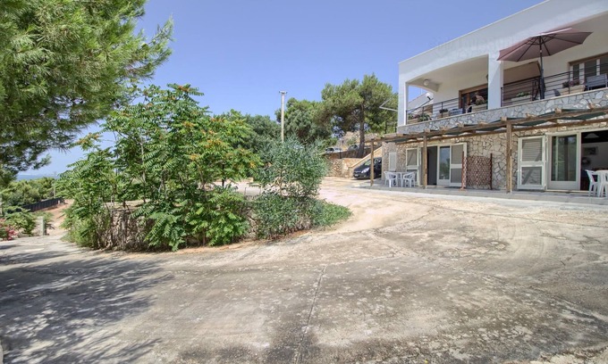 Marina San Gregorio Haus | Scia' 2 seafront apt