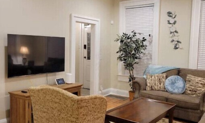 Near Northwest Haus | Scott Street Historic Haven - 6 min drive to Notre Dame