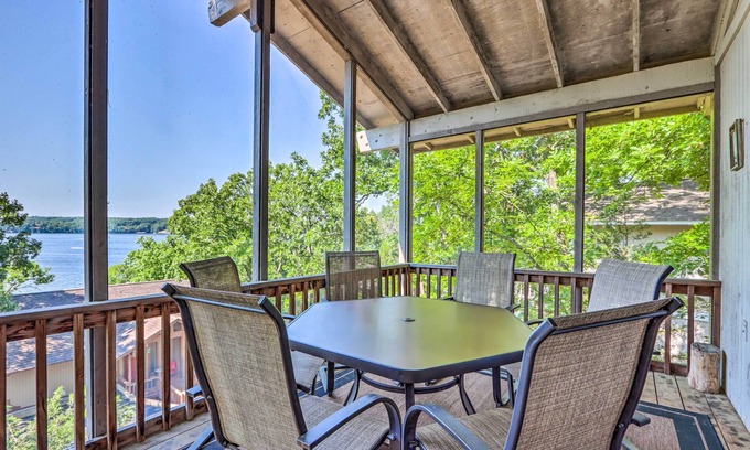 Osage Beach Kabine | Screened Porch, Resort Perks: Osage Beach Cabin!
