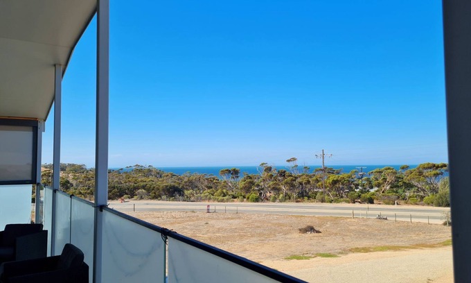 Muloowurtie Hotel | Sea Horizons, Pine Point