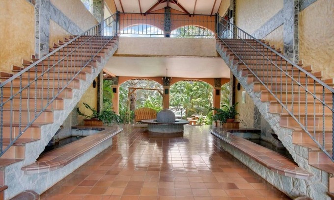 Junquillal Eigentumswohnung | Lovely 1 bedroom loft w/pool access - 5 min from the beach