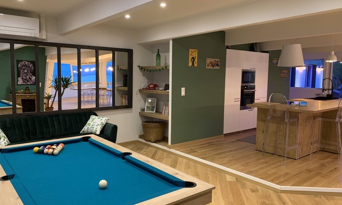 Fecamp Wohnung | Sea view apartment with spa