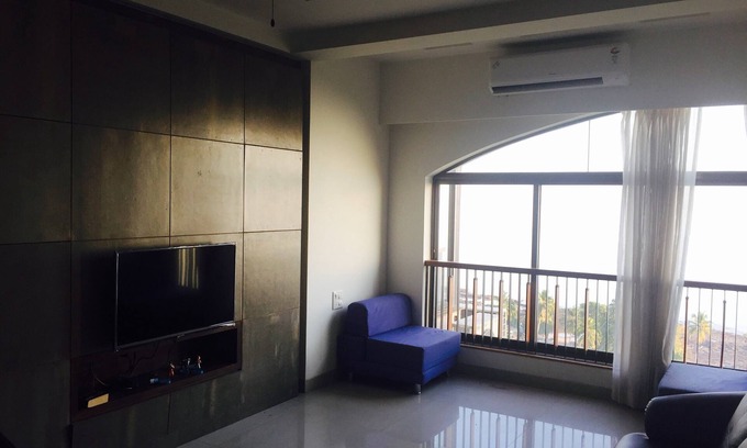Vainguinim Wohnung | Private Wohnung mit Meerblick in Dona Paula