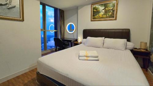 Pantai Indah Kapuk Wohnung | Sea View with Bridge at Gold Coast PIK high floor