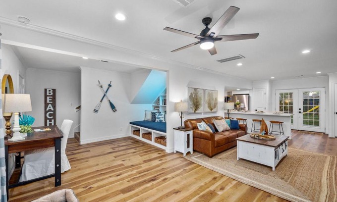 El Lago Haus | Seabrook 3BR Near Kemah Boardwalk, El Jardin Beach