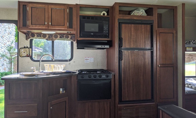 Crystal Haus | Seahorse Cottage Camper