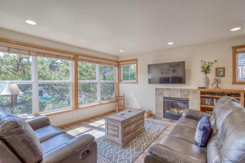 Shorepine Village Haus | Seas the Day in Shorepine