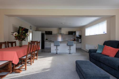 Penarth Haus | Seaview Cottage
