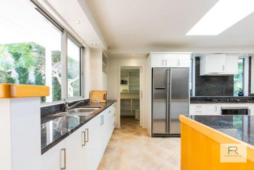 Castor Bay Haus | Seaview Haven in Castor Bay