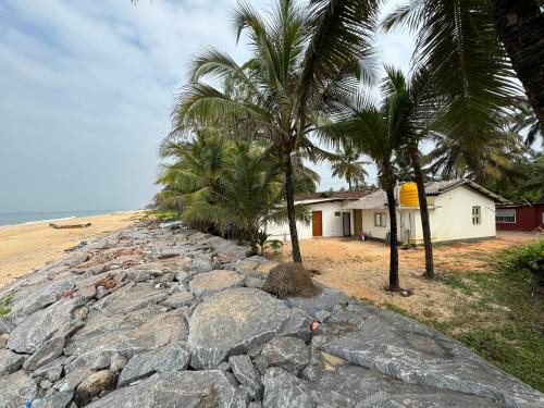Padubidri Haus | Seaview Homestay Padubidri