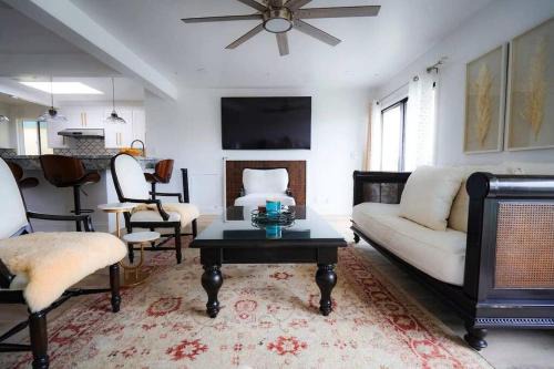 Port Hueneme Haus | SeaView, Pool, HotTub, W/D, Bikes, Gated Community