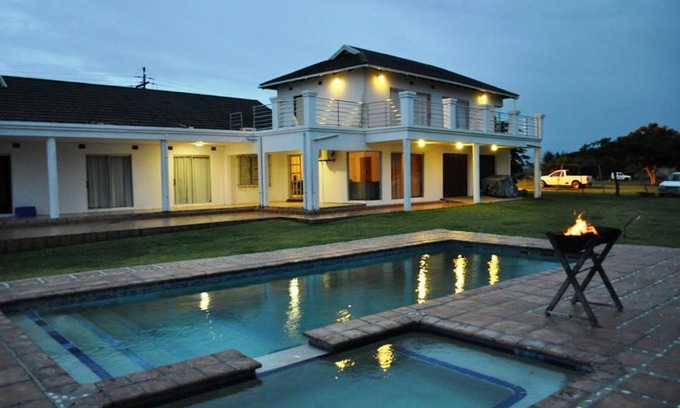 Sodwana Bay Haus | SeaXplore Lodge & Dive Center