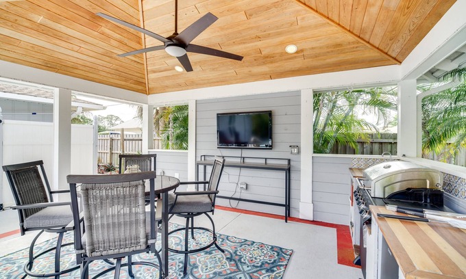 Sebastian Highlands Haus | Sebastien Home w/ Pool & Gazebo - 8 Mi to Beaches!