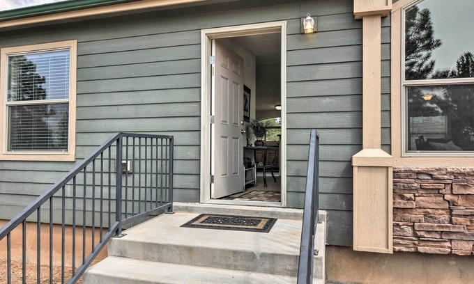 Boulder Hütte | Secluded Boulder House - Next to National Forests!