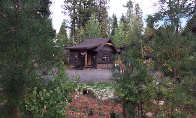 McCall Kabine | Abgeschiedene Hütte in der Nähe der Innenstadt von McCall, Idaho