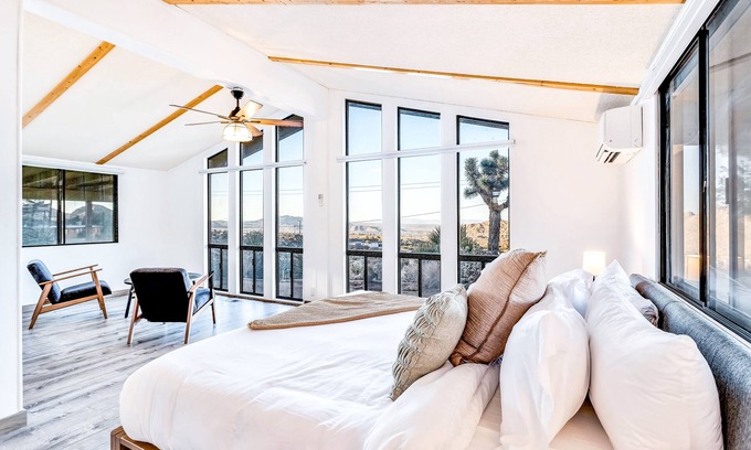 Joshua Tree Highlands Haus | Secluded home on 5 acres with stunning views, fast WiFi, grill, & screened patio