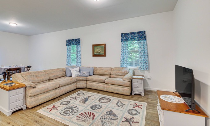 Orland Hütte | Secluded Orland Cottage w/ Grill, Near State Parks