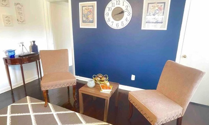 Arlington Haus | Secluded+Spacious 4BRFamily Home+Self-CheckIn+Wifi