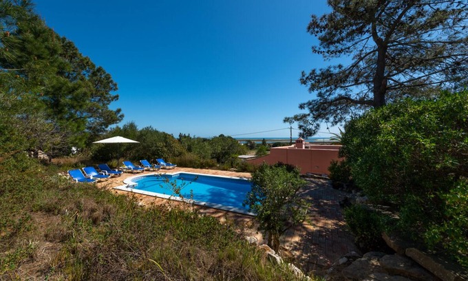 Tavira Villa | Abgelegene Villa mit privatem Pool und Terrassen mit Meerblick