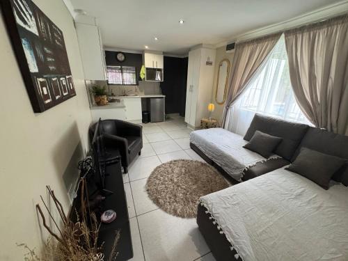 Edenvale Wohnung | Secure cottage with Wifi and PLEX OR Tambo Airport