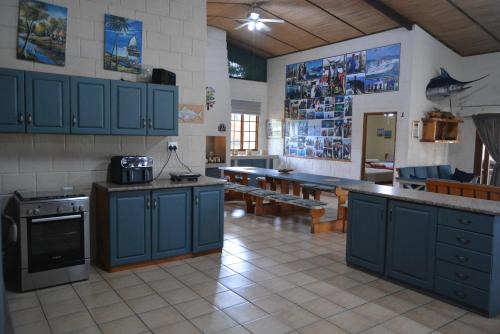 Mbazwana Haus | Seevarkie Guest House & Fishing Charter