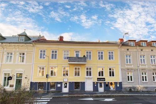 Bukten Wohnung | Sekelskiftescharm i Hjärtat av Strömstad, 4 bäddar - Historic Charm, for 4 Guests