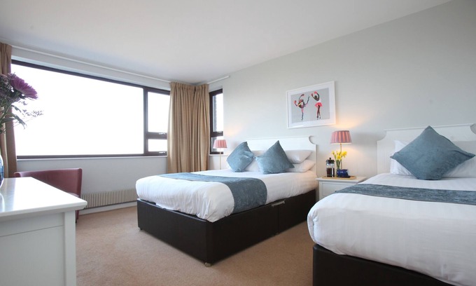 Scalpwilliam Wohnung | Self catering apartment with use of 4* Hotel facilities, including gym and pool